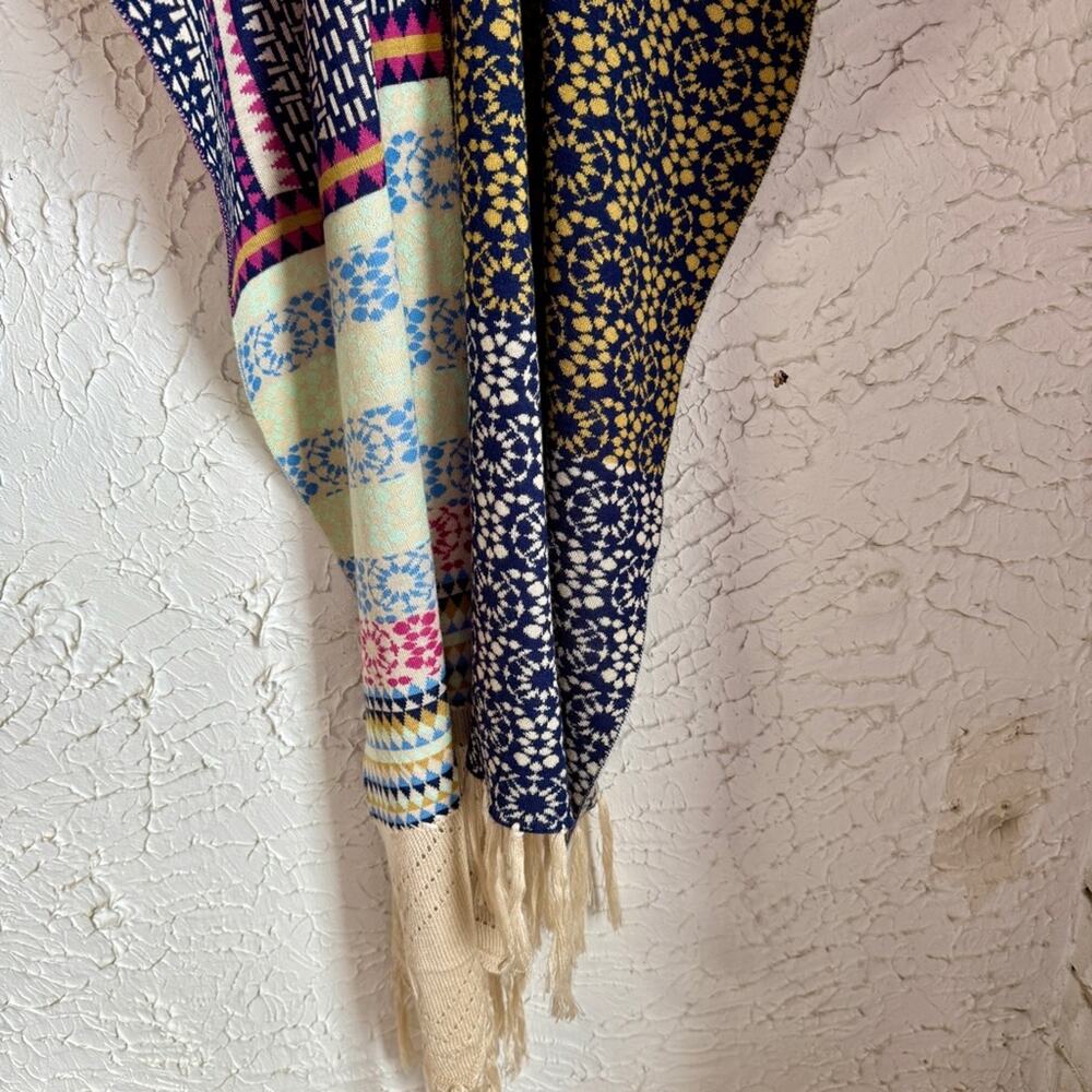 Bohemian Multicolor Woven Shawl - Picture 3 of 9